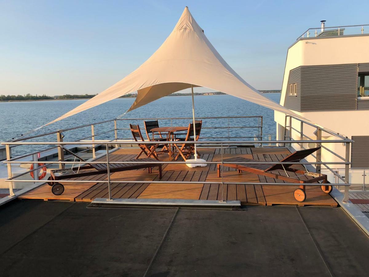 Hotel Hausboot Harmonie Bitterfeld-Wolfen Exterior foto